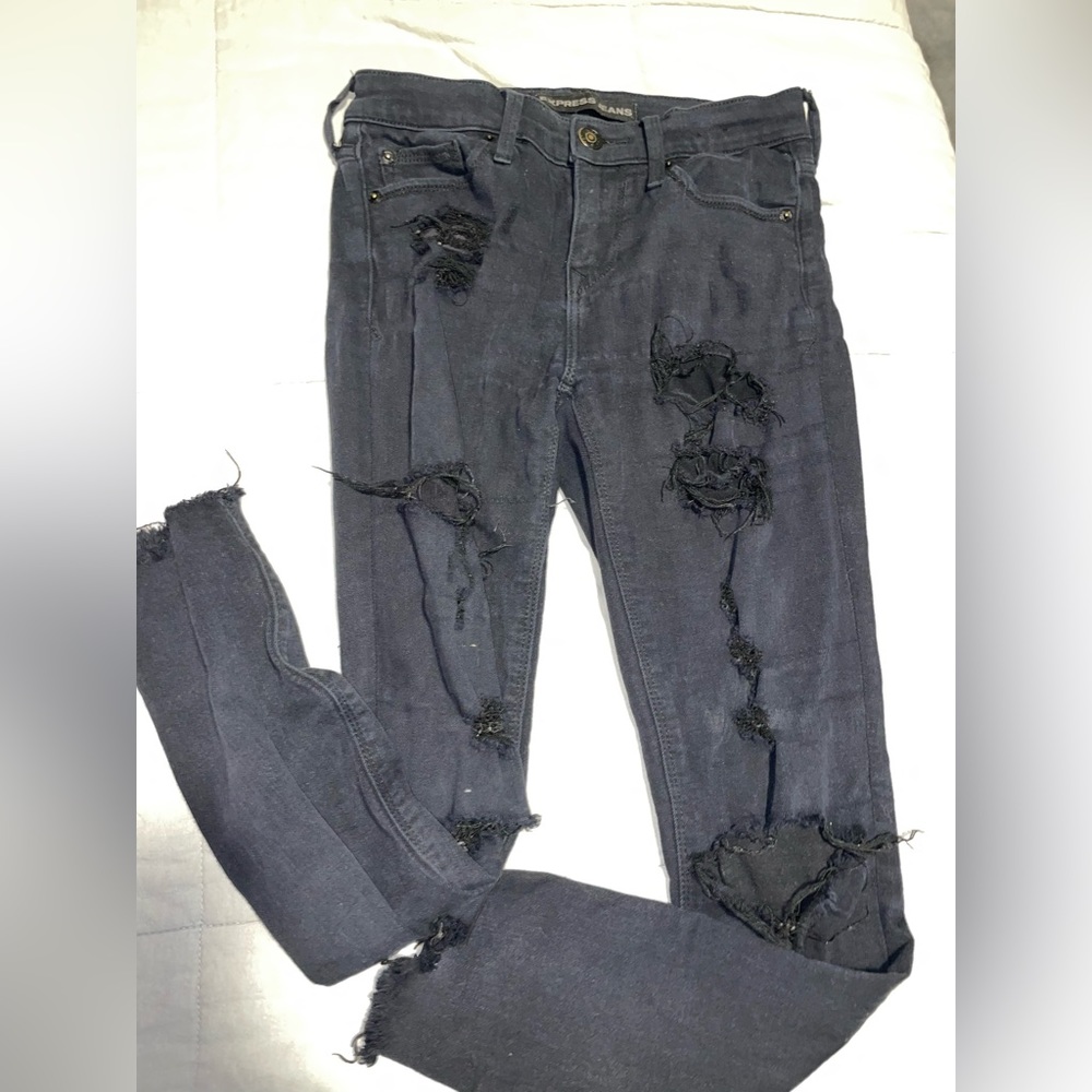 Black ripped jeans